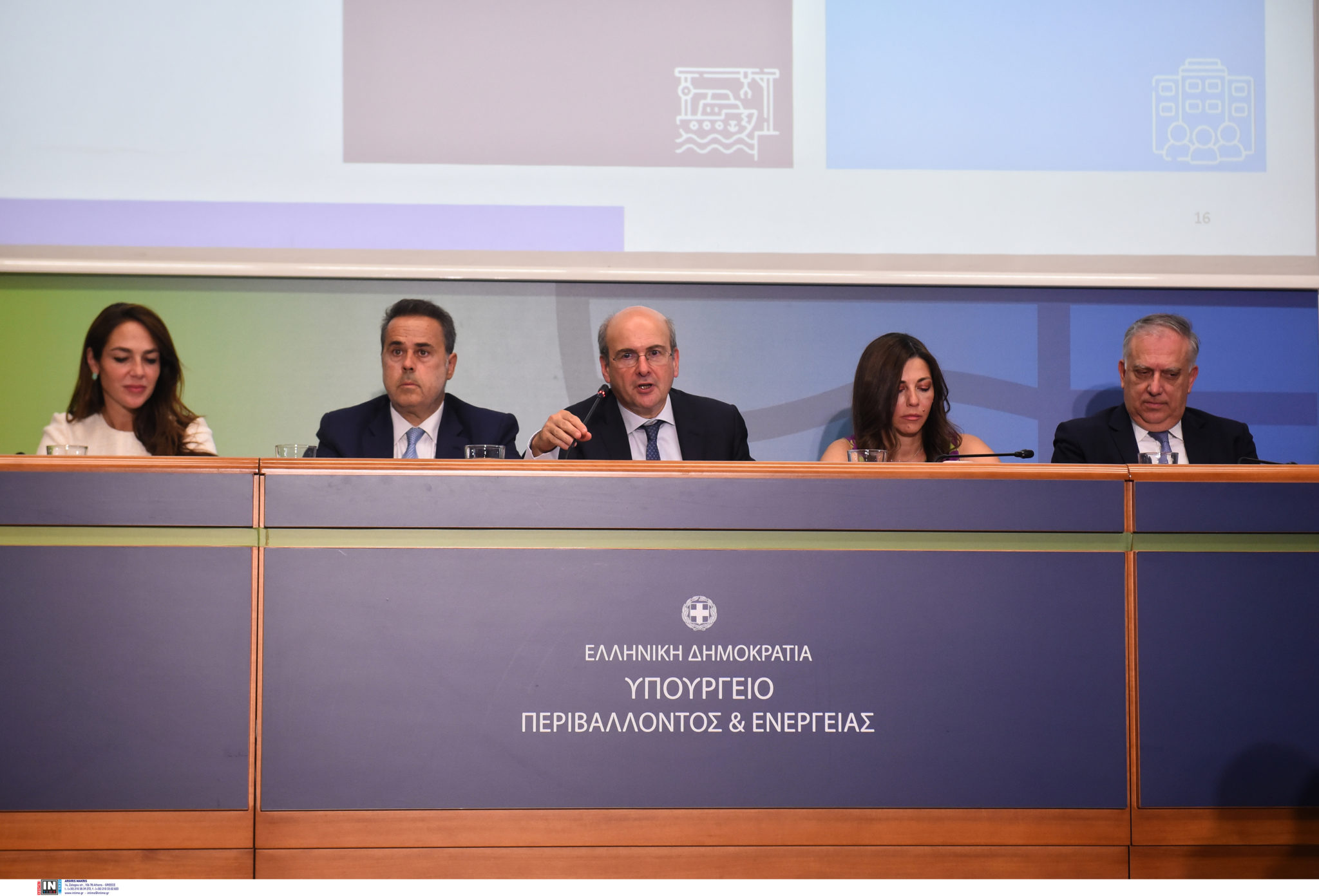 Διυπουργική συνέντευξη Τύπου: Δέσμη νέων ευρωπαϊκών προγραμμάτων 8 δισ. ευρώ ανακοίνωσε η κυβέρνηση