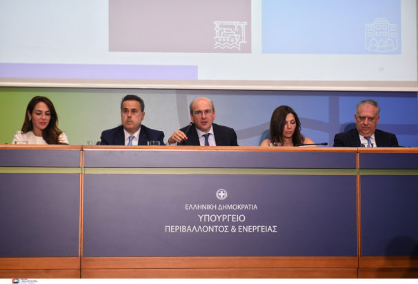 Διυπουργική συνέντευξη Τύπου: Δέσμη νέων ευρωπαϊκών προγραμμάτων 8 δισ. ευρώ ανακοίνωσε η κυβέρνηση