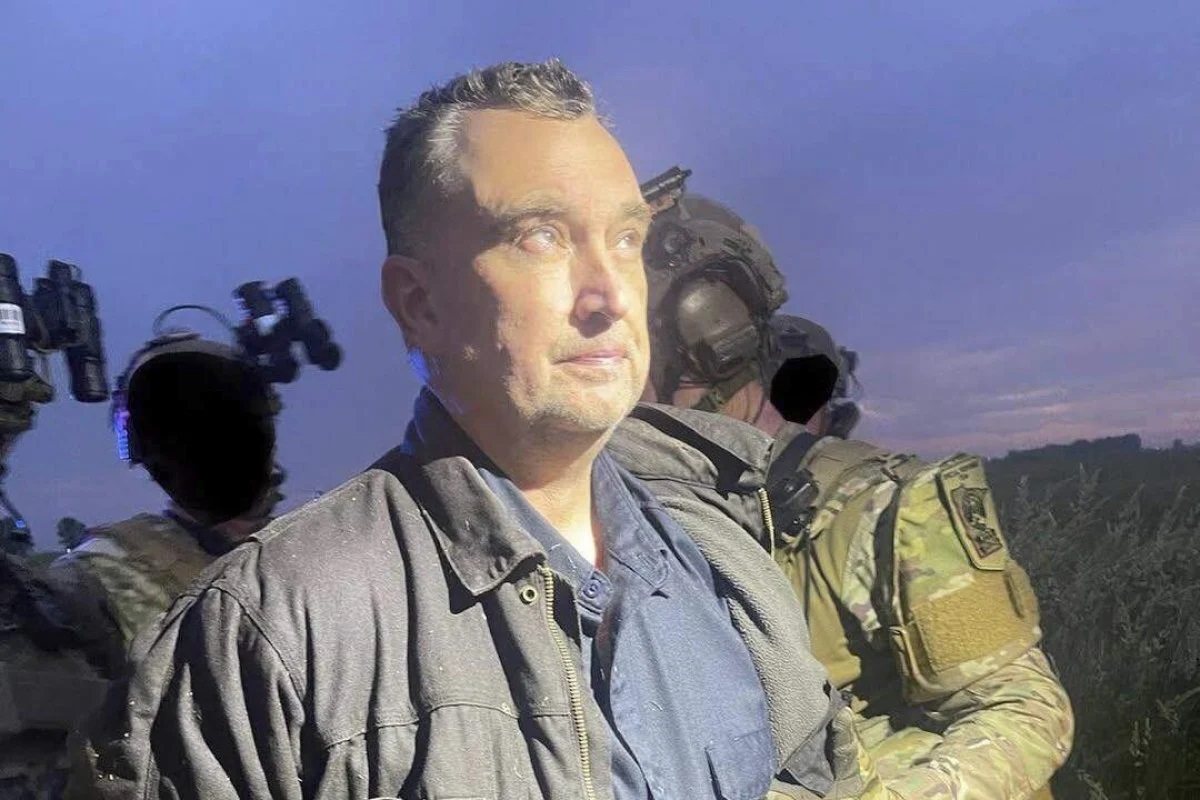 ΗΠΑ: Συνελήφθη ο δράστης της διπλής δολοφονίας στη Μινεσότα – Σκότωσε βουλευτή και τον σύζυγό της, τραυμάτισε γερουσιαστή