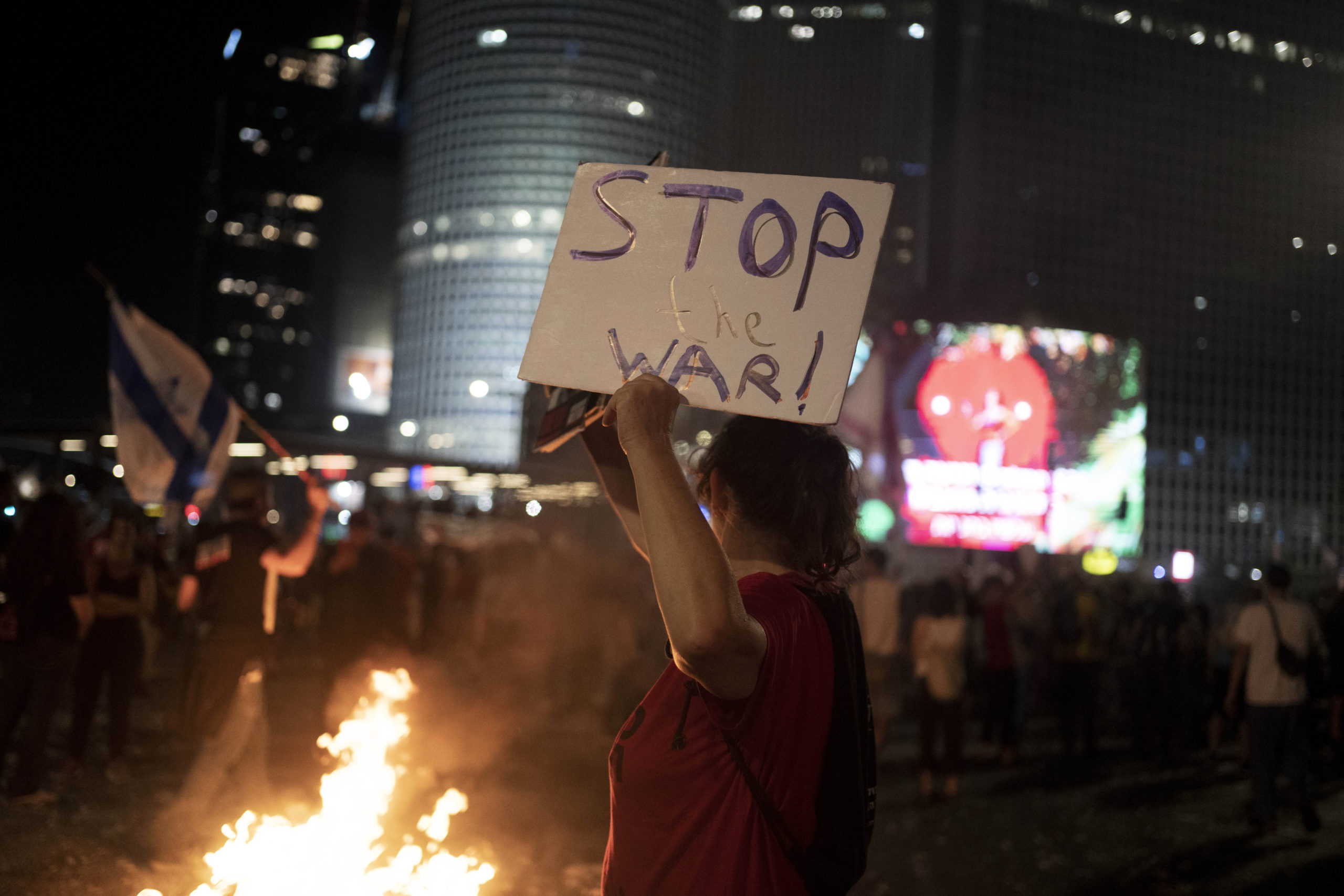 Ισραήλ: Μεγάλη διαδήλωση με αίτημα την απελευθέρωση των ομήρων και την κατάπαυση του πυρός έπειτα από 20 μήνες πολέμου