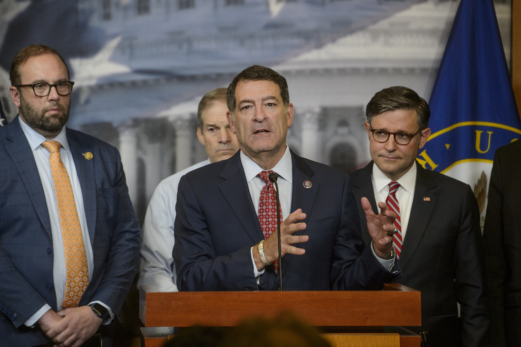 ΗΠΑ: Αποχωρεί από το Κογκρέσο ο Ρεπουμπλικάνος βουλευτής, Μαρκ Γκριν, μετά την ψήφιση του φορολογικού νομοσχεδίου