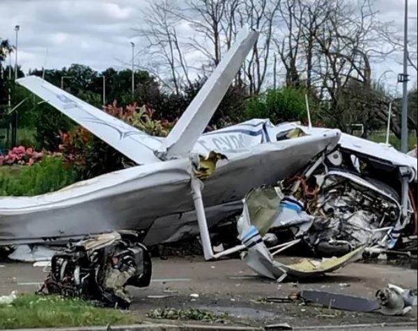 Γαλλία: Τρεις νεκροί σε συντριβή τουριστικού αεροπλάνου