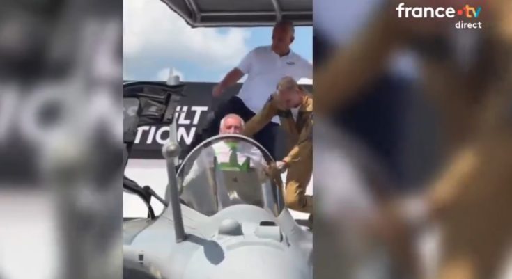 ΜΠΑΪΡΟΥ ΑΕΡΟΠΛΑΝΟ