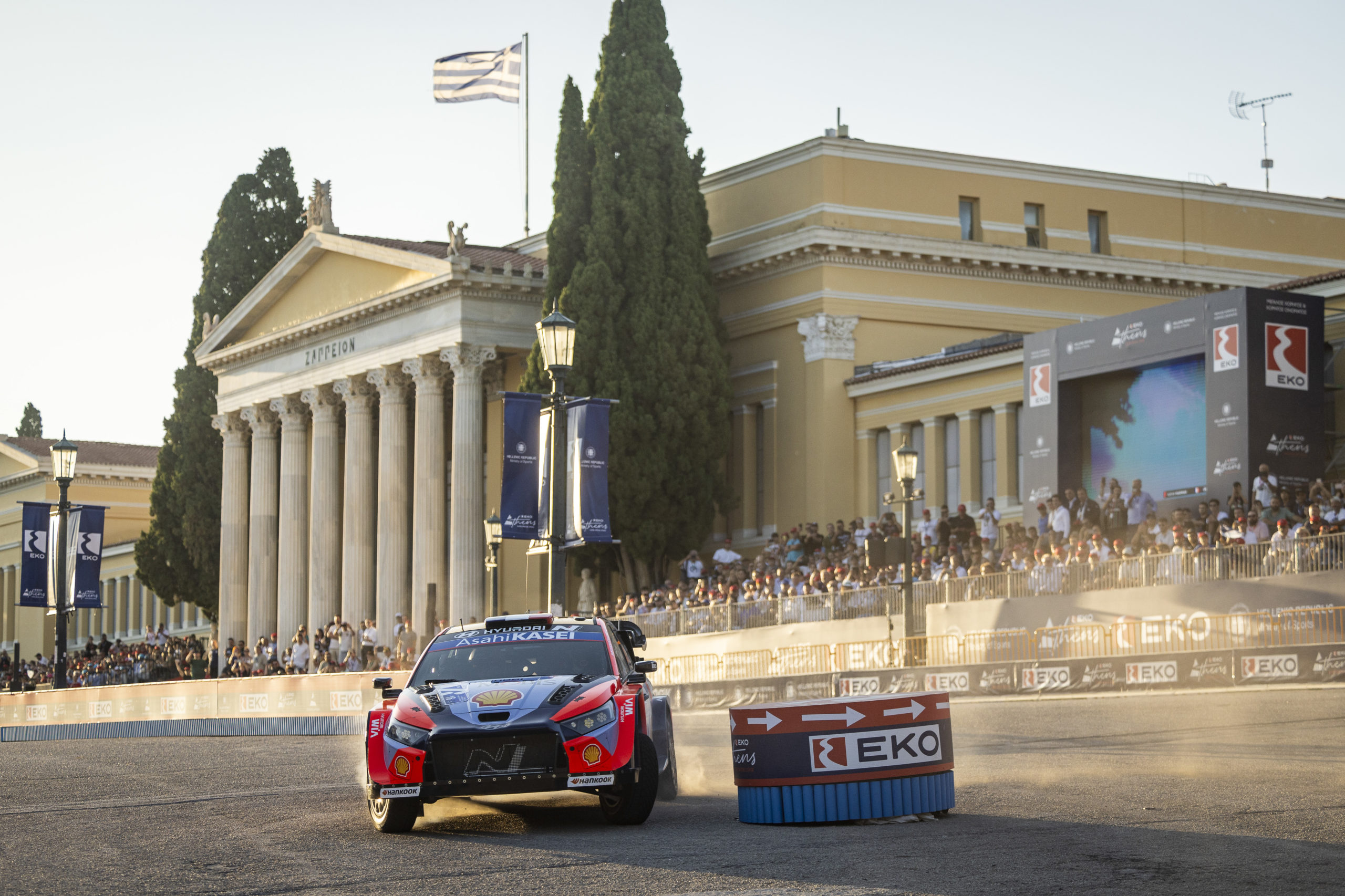 ΕΚΟ Ράλλυ Ακρόπολις 2025: Άνοιξε η αυλαία του «Ράλλυ των Θεών» – Οζιέ και Τάνακ οι ταχύτεροι στην υπερειδική
