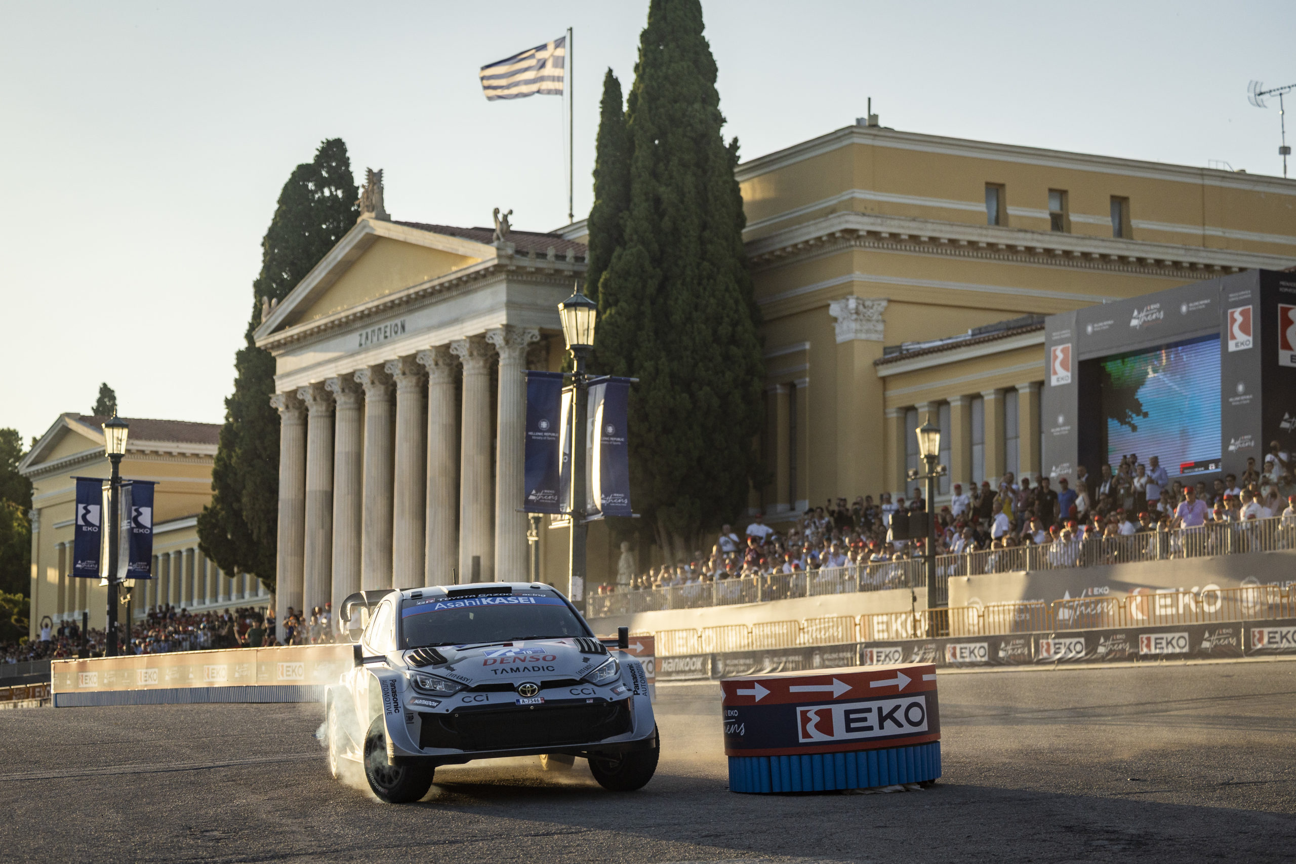 ΕΚΟ Ράλλυ Ακρόπολις 2025: Εντυπωσιακές εικόνες από την πρώτη μέρα του «Ράλλυ των Θεών»