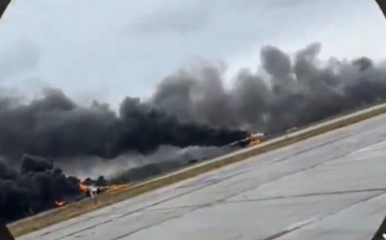 Ρωσία: Μαζική επίθεση ουκρανικών drones σε αεροπορικές βάσεις – Περισσότερα από 40 βομβαρδιστικά στις φλόγες