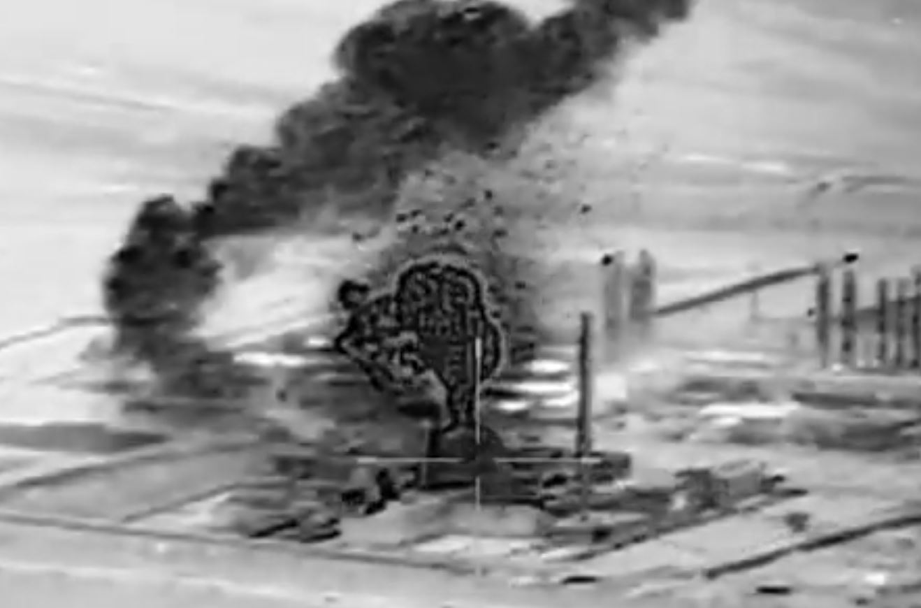 Βίντεο: Καρέ- καρέ η στιγμή που το Ισραήλ χτυπά τον πυρηνικό αντιδραστήρα του Αράκ στο Ιράν