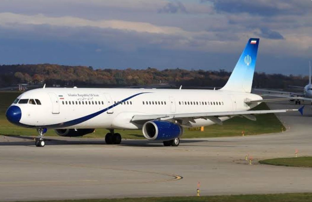 Ιράν: Τρία αεροσκάφη κατευθύνονται στο Ομάν – Ανάμεσά τους και το προεδρικό