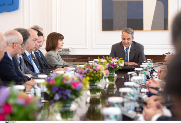 Συνάντηση Μητσοτάκη- πρυτάνεων