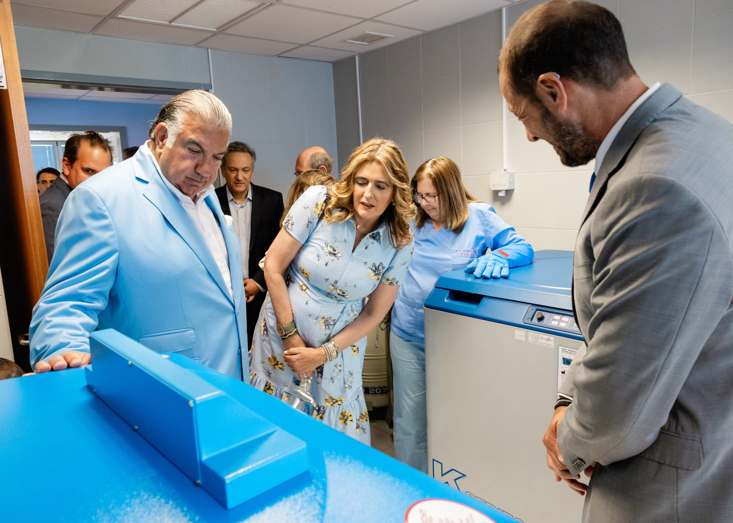 John Koudounis και Χριστιάννα Β. Βαρδινογιάννη στο Κέντρο Κυτταρικής και Γονιδιακής Θεραπείας 