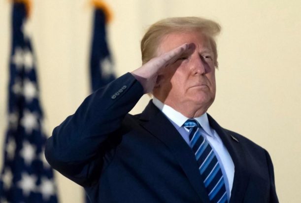 ΝΤΟΝΑΛΝΤ ΤΡΑΜΠ ΧΑΙΡΕΤΙΣΜΟΣ