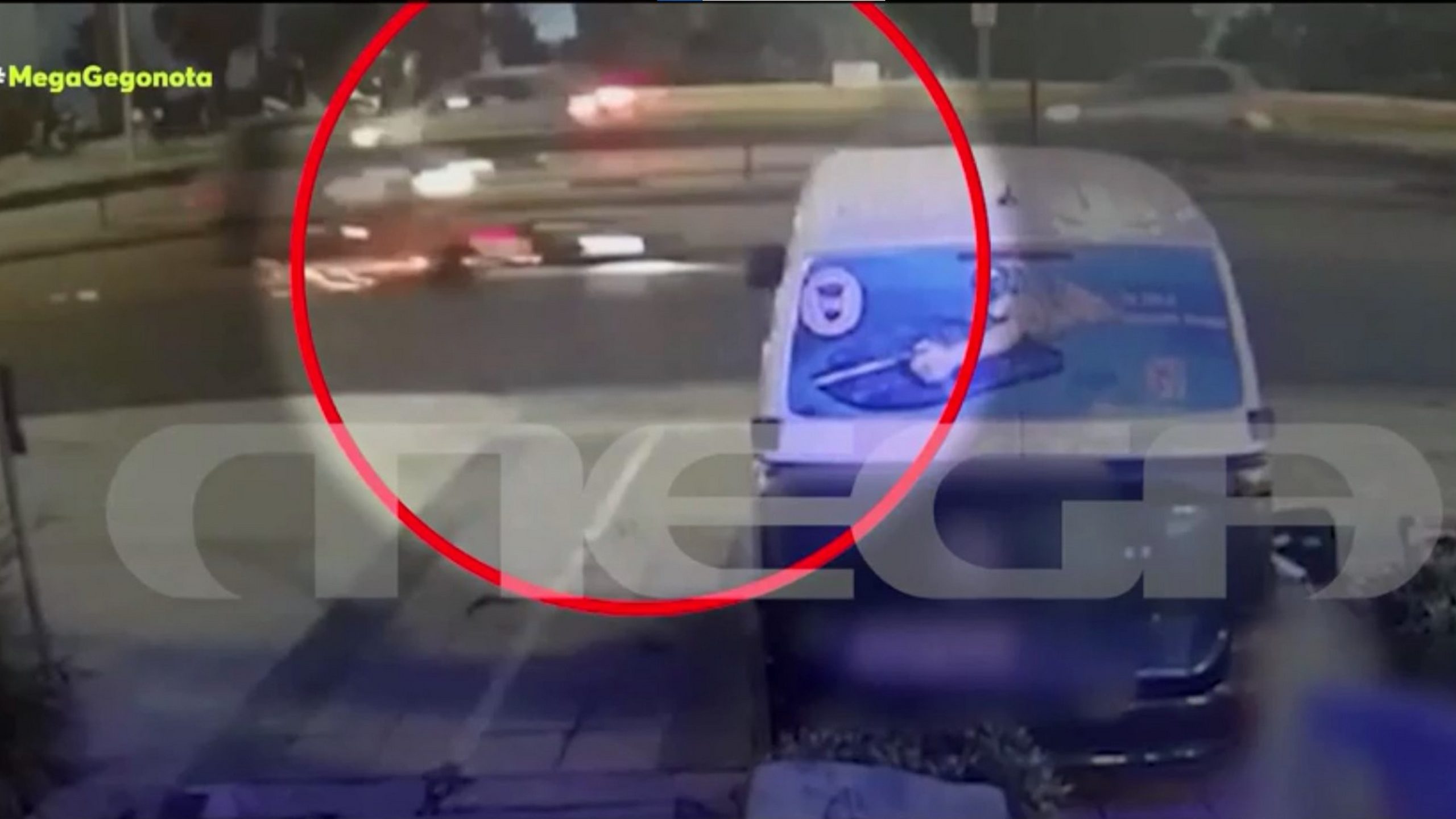 Λεωφόρος Ποσειδώνος: Βίντεο ντοκουμέντο από τη σύγκρουση που προηγήθηκε πριν από το τροχαίο με τους δύο νεκρούς – Τι λέει η σύζυγoς ενός εκ των θυμάτων