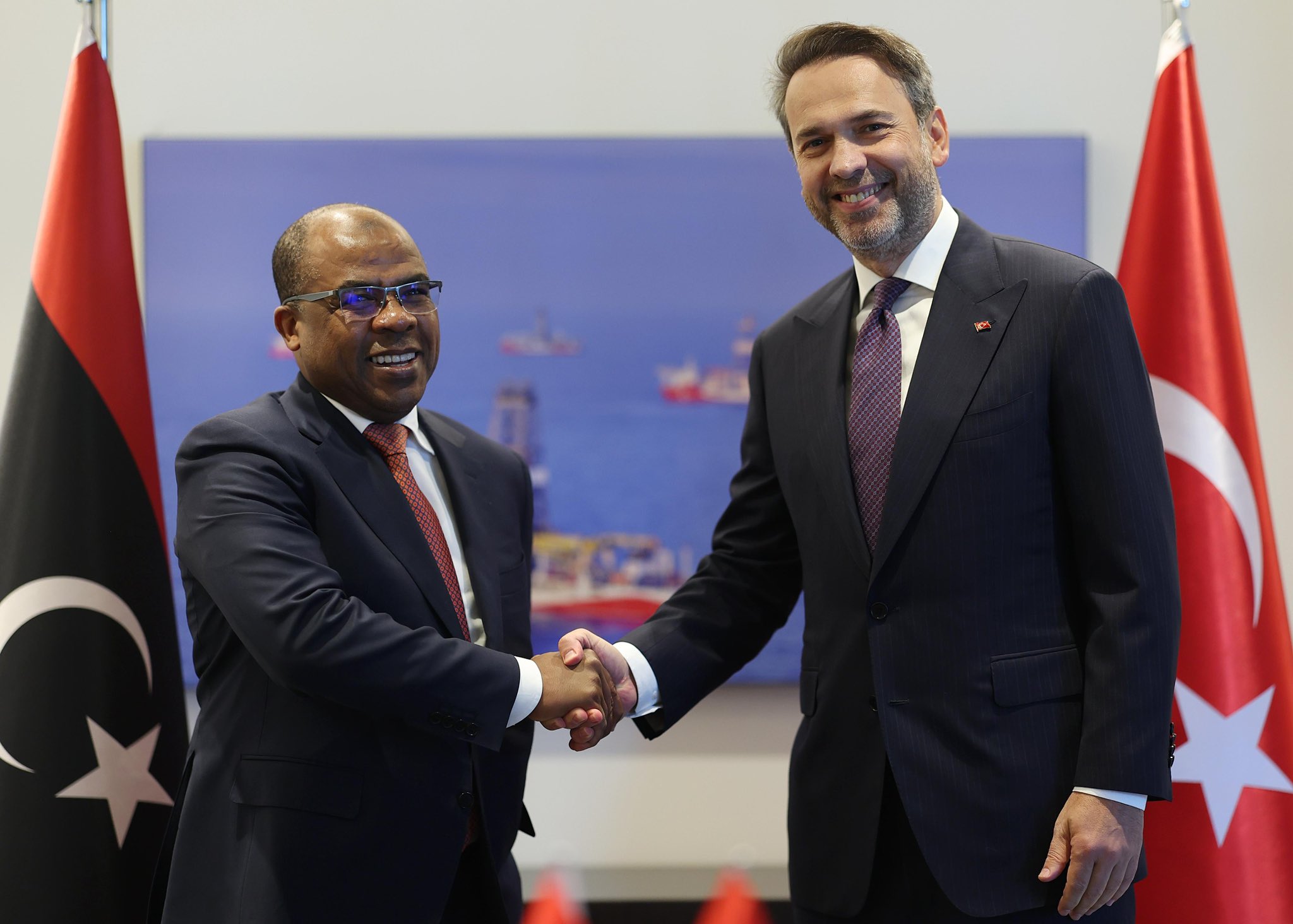 Τουρκία: Συνάντηση του υπουργού Πετρελαίου της Λιβύης με τον Τούρκο υπουργό Ενέργειας – Τι συζήτησαν