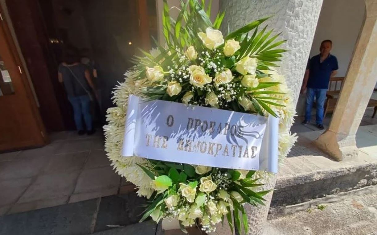 Κηδεία Πετρολούκα Χαλκιά