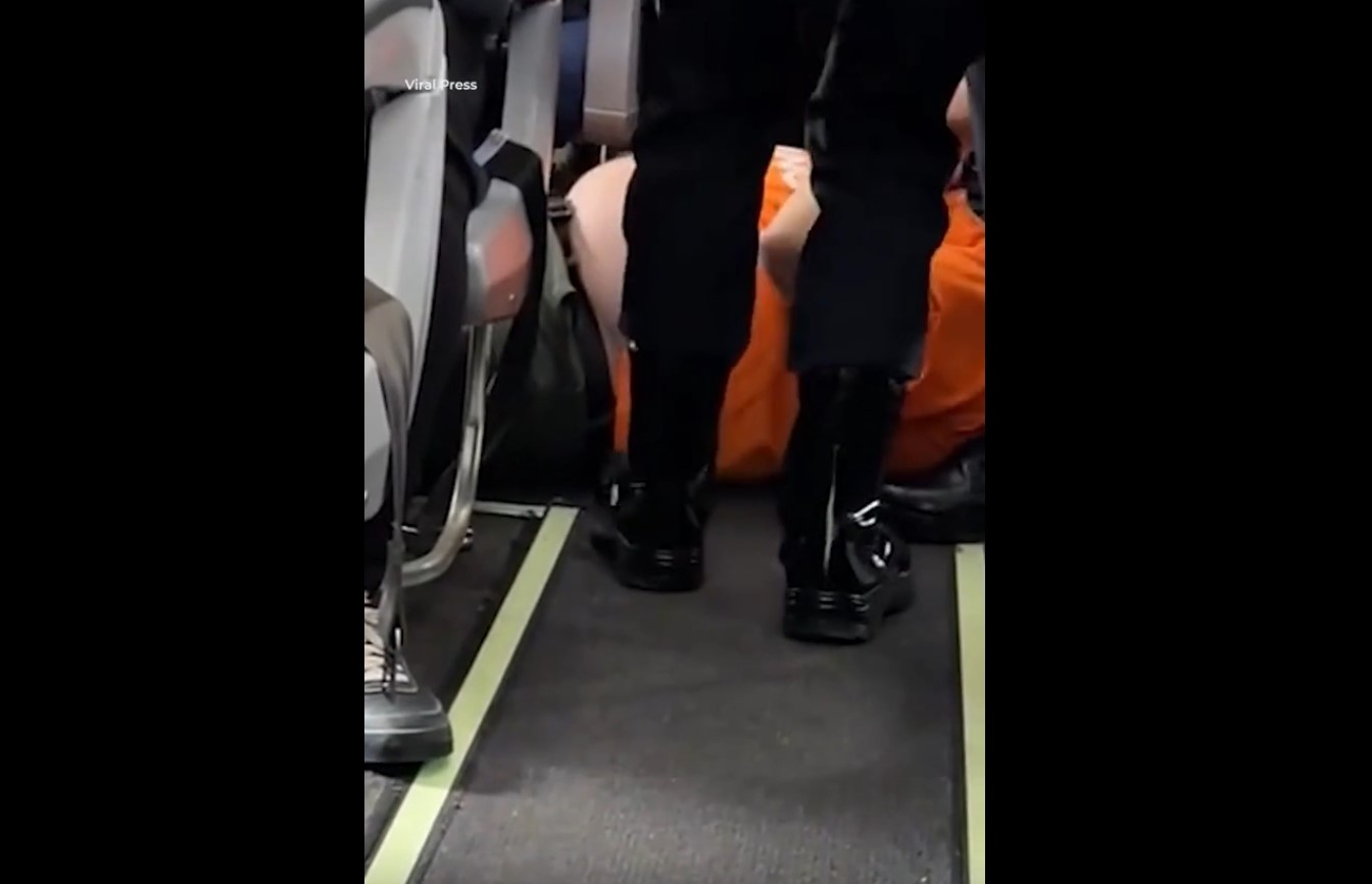 ΑΕΡΟΠΛΑΝΟ ΥΠΕΡΒΑΡΟΣ