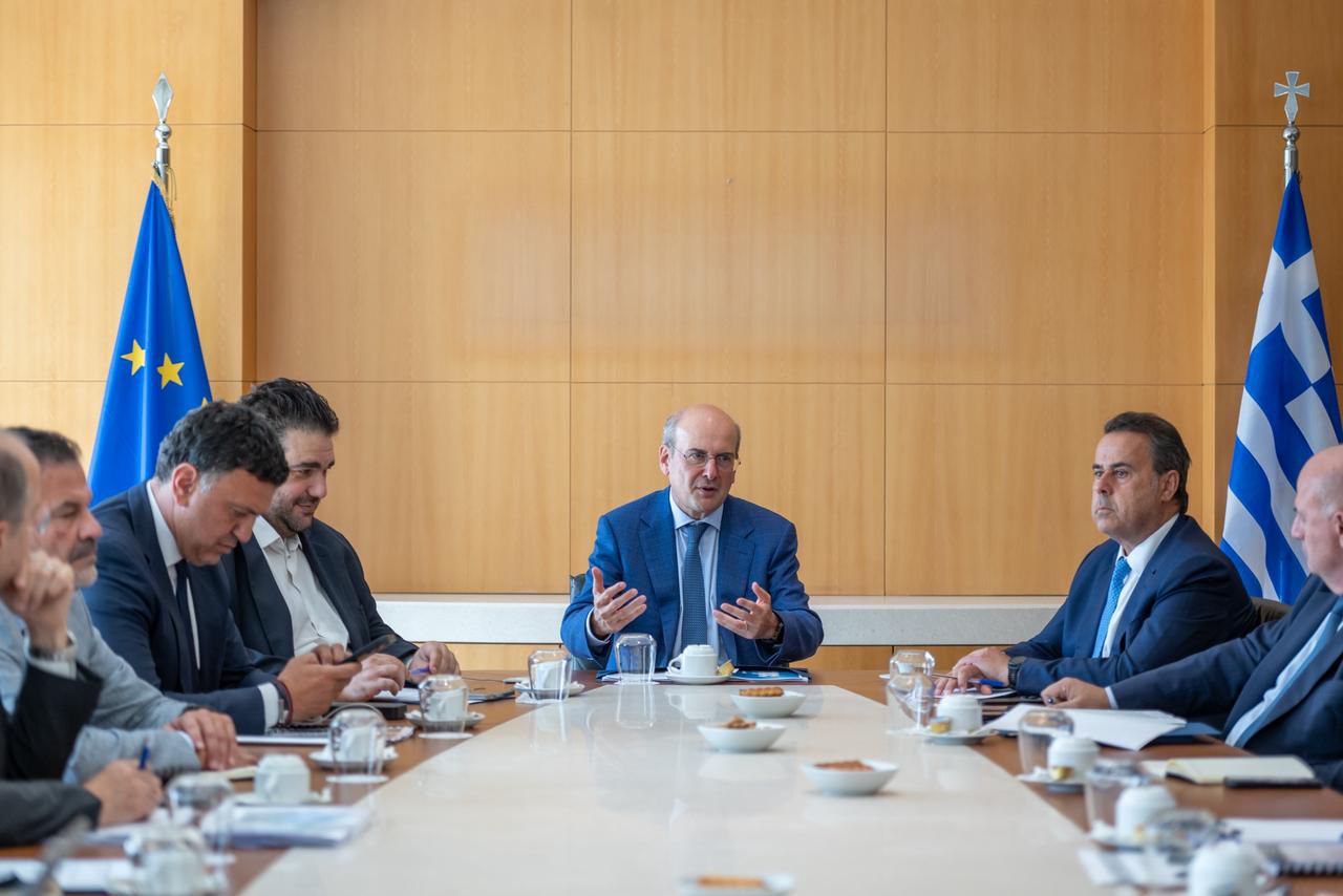 Κωστής Χατζηδάκης, Διϋπουργική σύσκεψη