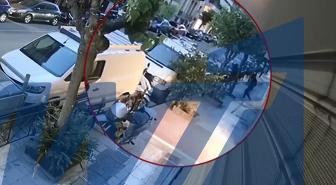 Άγιος Παντελεήμονας: «Δεν μπορούσα να πάρω ανάσα, έχω σπάσει δύο πλευρά» λέει η οικιακή βοηθός που έπεσε θύμα διαρρηκτών – Κάμερα ασφαλείας «έπιασε» τους δράστες