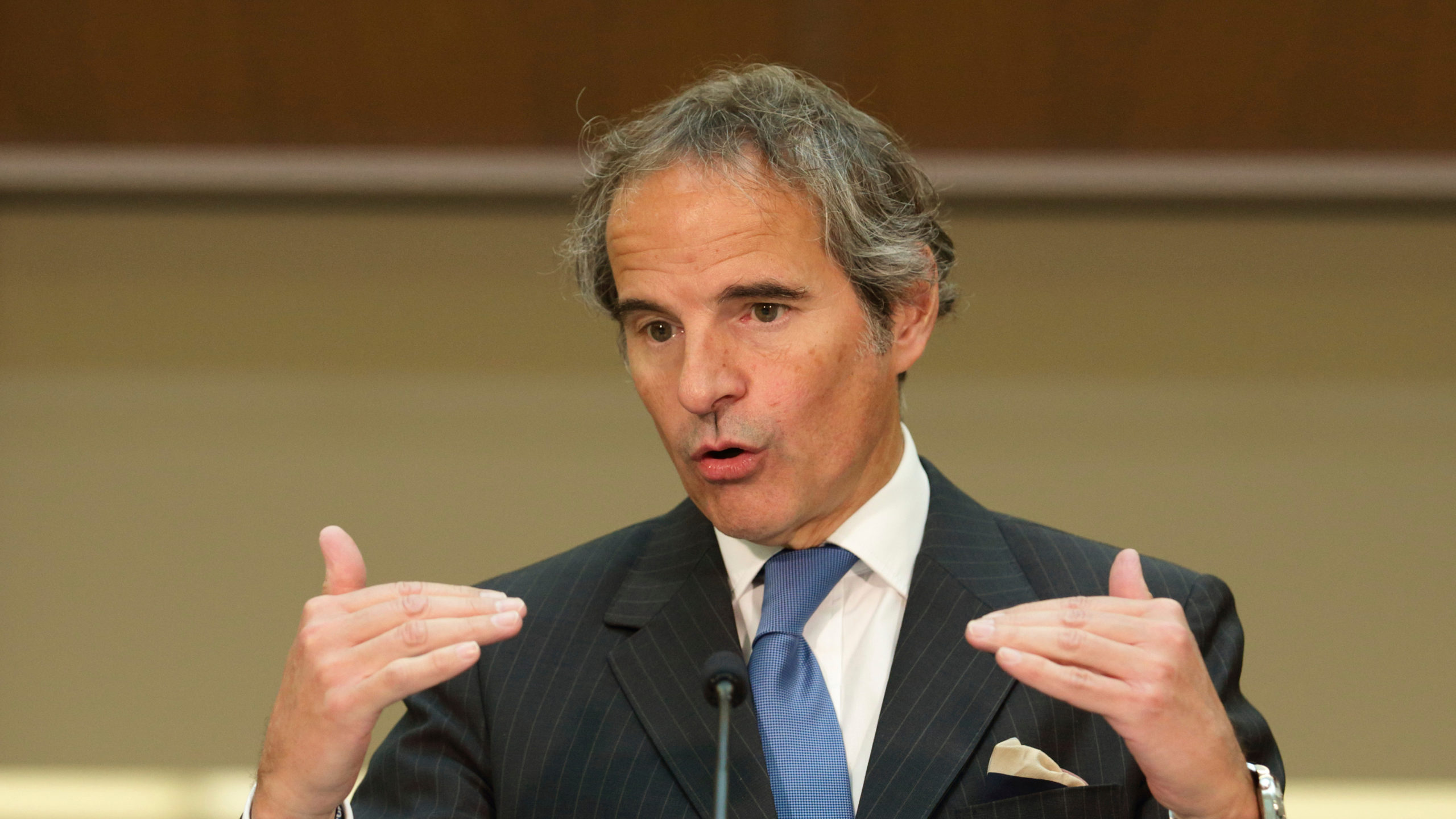 Ιράν: Κατήγγειλε τις «κακόβουλες προθέσεις» του επικεφαλής του ΔΟΑΕ, Ραφαέλ Γκρόσι