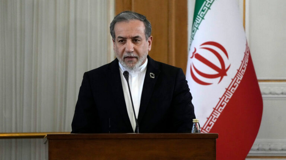 Αμπάς Αραγτσί: «Θα σταματήσουμε τις επιθέσεις εάν το Ισραήλ τερματίσει τους βομβαρδισμούς – Ευχαριστώ τις Ένοπλες Δυνάμεις που υπερασπίζονται τη χώρα»