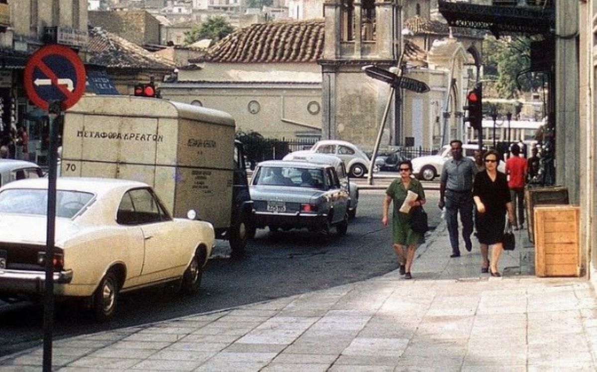 Κουίζ για την παλιά Αθήνα: Αναγνωρίζεις την οδό; Έχεις περάσει σίγουρα από εκεί