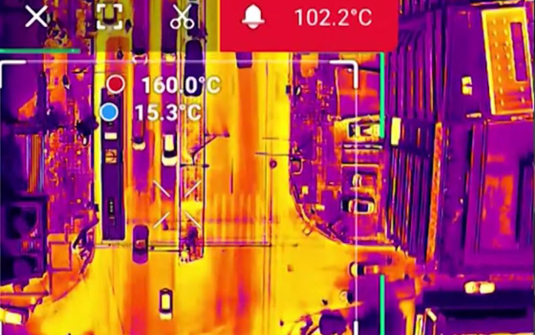 Καύσωνας: «Κόλαση» στους δρόμους της Αττικής – 160 βαθμούς Κελσίου σε οροφή λεωφορείου κατέγραψε θερμική κάμερα