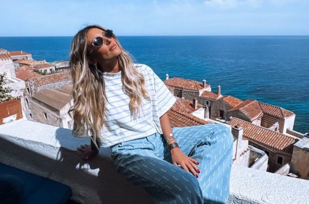 Αθηνά Οικονομάκου