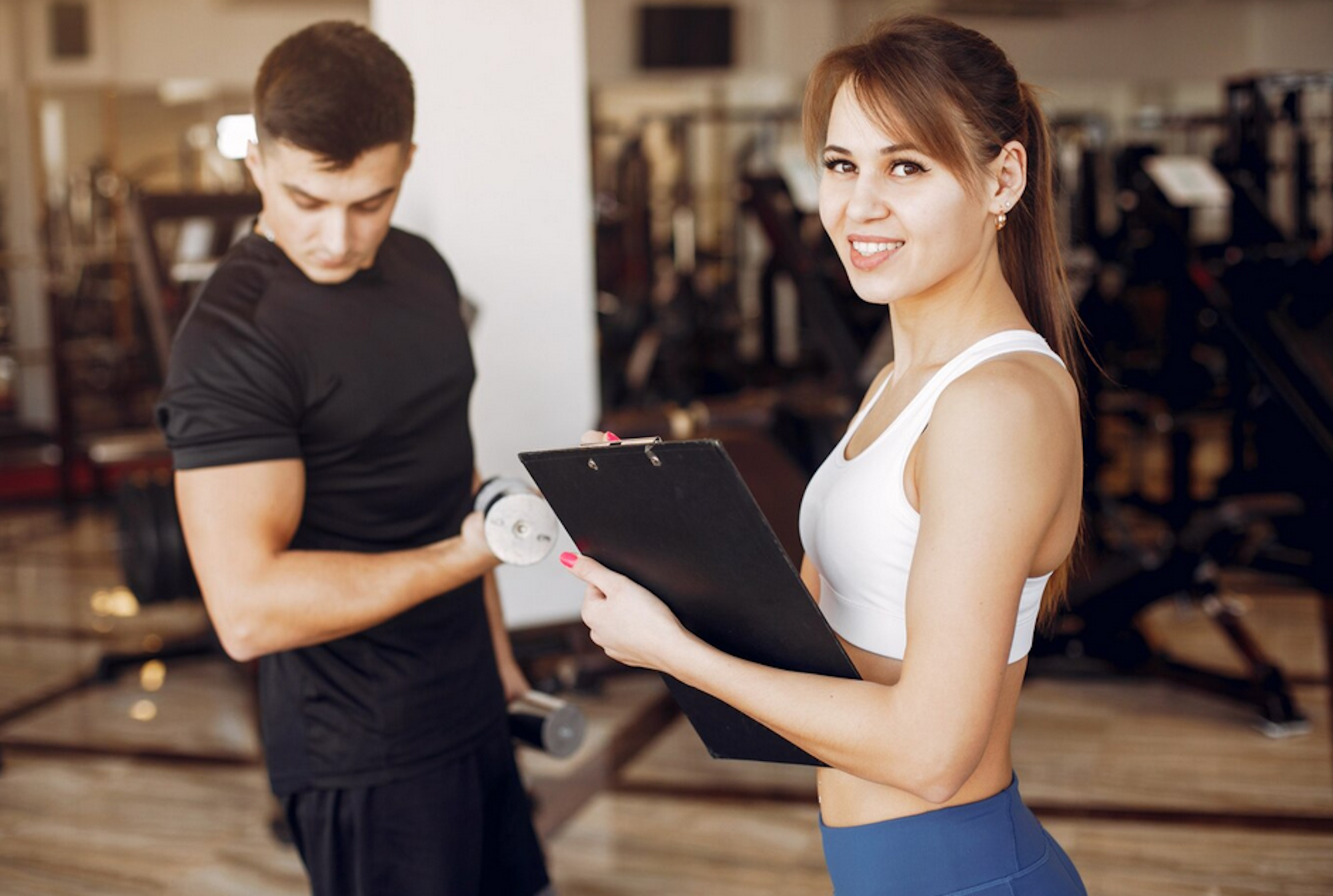 Ειδικός αποκαλύπτει ότι η απώλεια του κοιλιακού λίπους γίνεται «10 φορές πιο δύσκολη» εάν δεν κάνετε 1 πράγμα μετά τα γεύματα