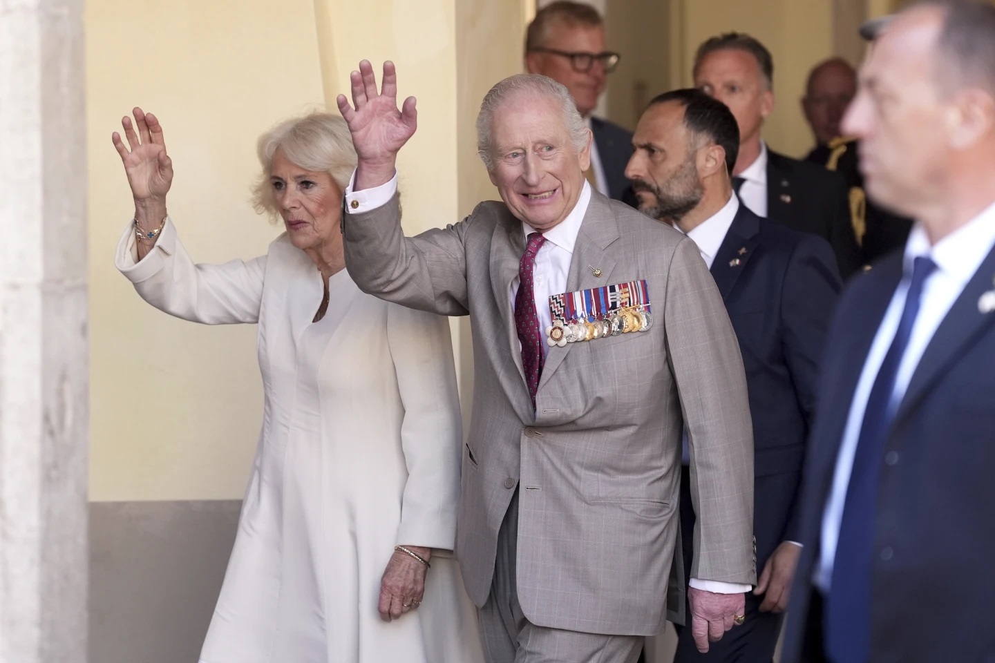 Κάρολος-Καμίλα: Αυξήθηκε ο τουρισμός στη Ραβέννα μετά την επίσκεψή τους σε μουσείο – «Ασφυκτικά γεμάτη» πλέον η ιταλική πόλη