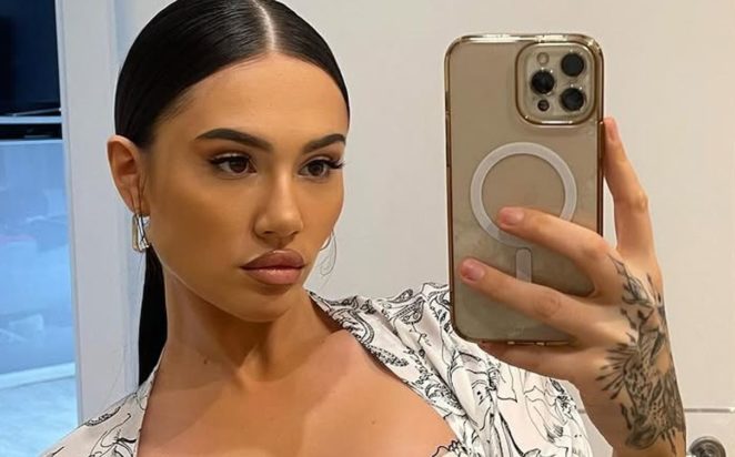 Έλενα Τσαγκρινού