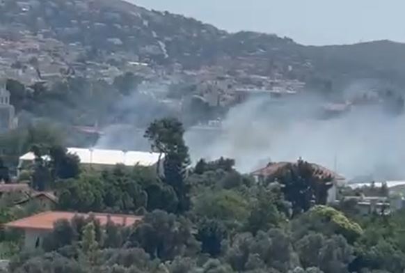 Φωτιά σε οικόπεδο κοντά στο Σισμανόγλειο – Δείτε βίντεο