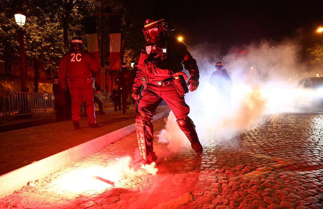 Γαλλία: Δεύτερος νεκρός στα επεισόδια μετά τη νίκη της Παρί Σεν Ζερμέν – Άνδρας σε σκούτερ παρασύρθηκε από αυτοκίνητο