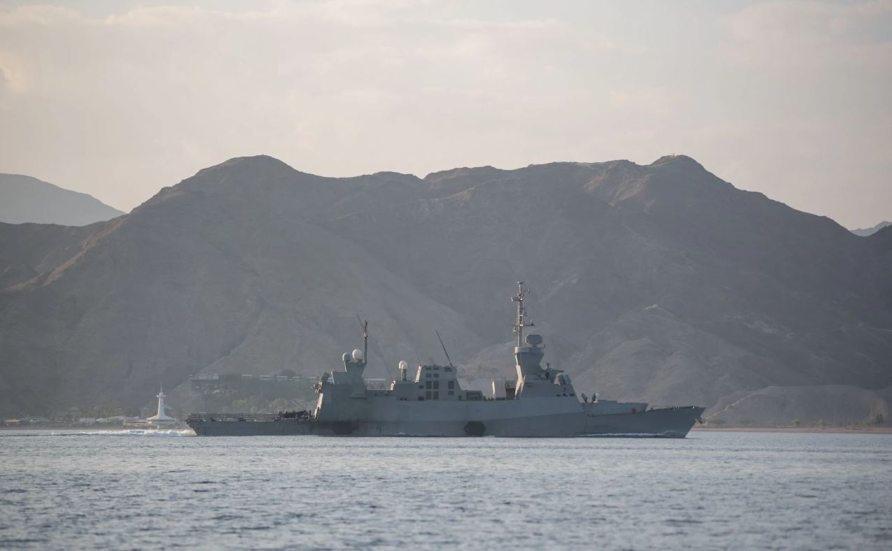 Ισραήλ: Χτύπησε για πρώτη φορά με το Ναυτικό του λιμάνι της Υεμένης – Είναι το πιο μακρινό θαλάσσιο πλήγμα στην ιστορία του