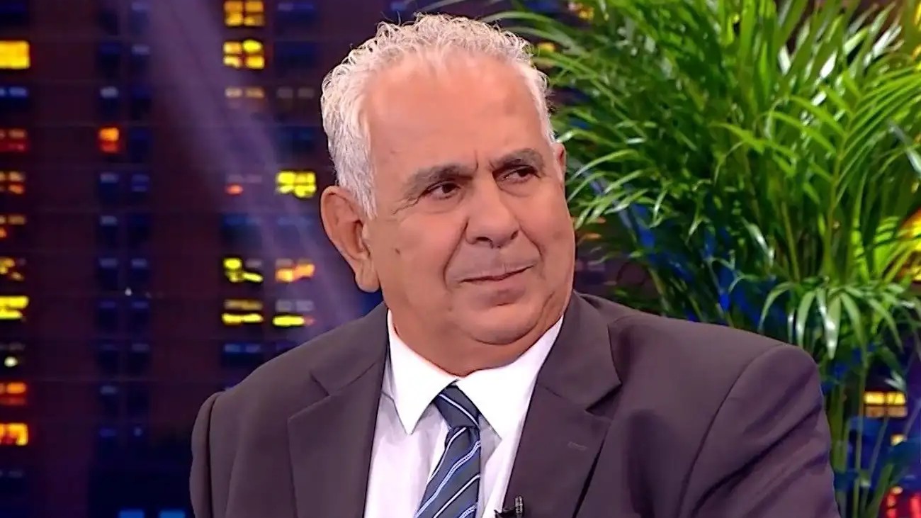 Κώστας Καζάκας: «Είναι πολύ λυτρωτικό να δείχνεις επιείκεια σε ανθρώπους που δεν σου φέρθηκαν καλά»