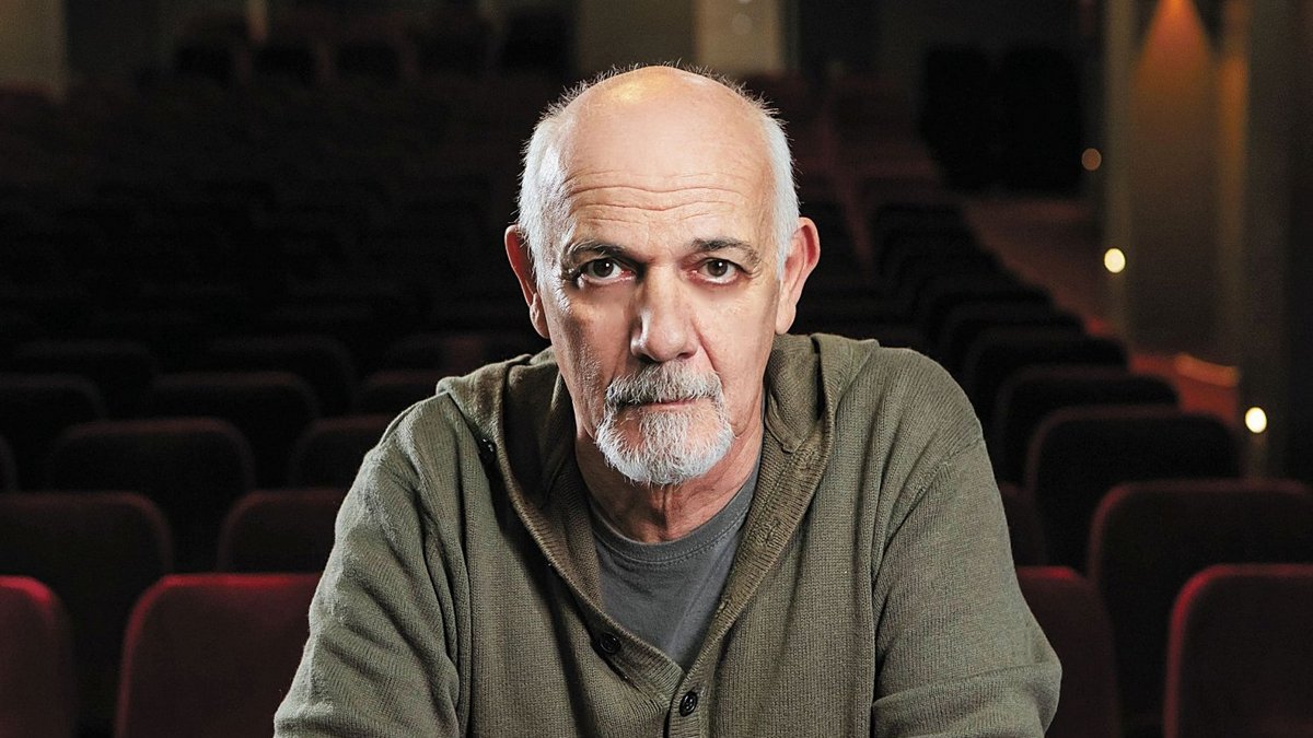 Γιώργος Κιμούλης: «Ο καθένας αντιδρά με τον δικό του τρόπο – Με έχει παρασύρει η εξουσία του θιασάρχη»