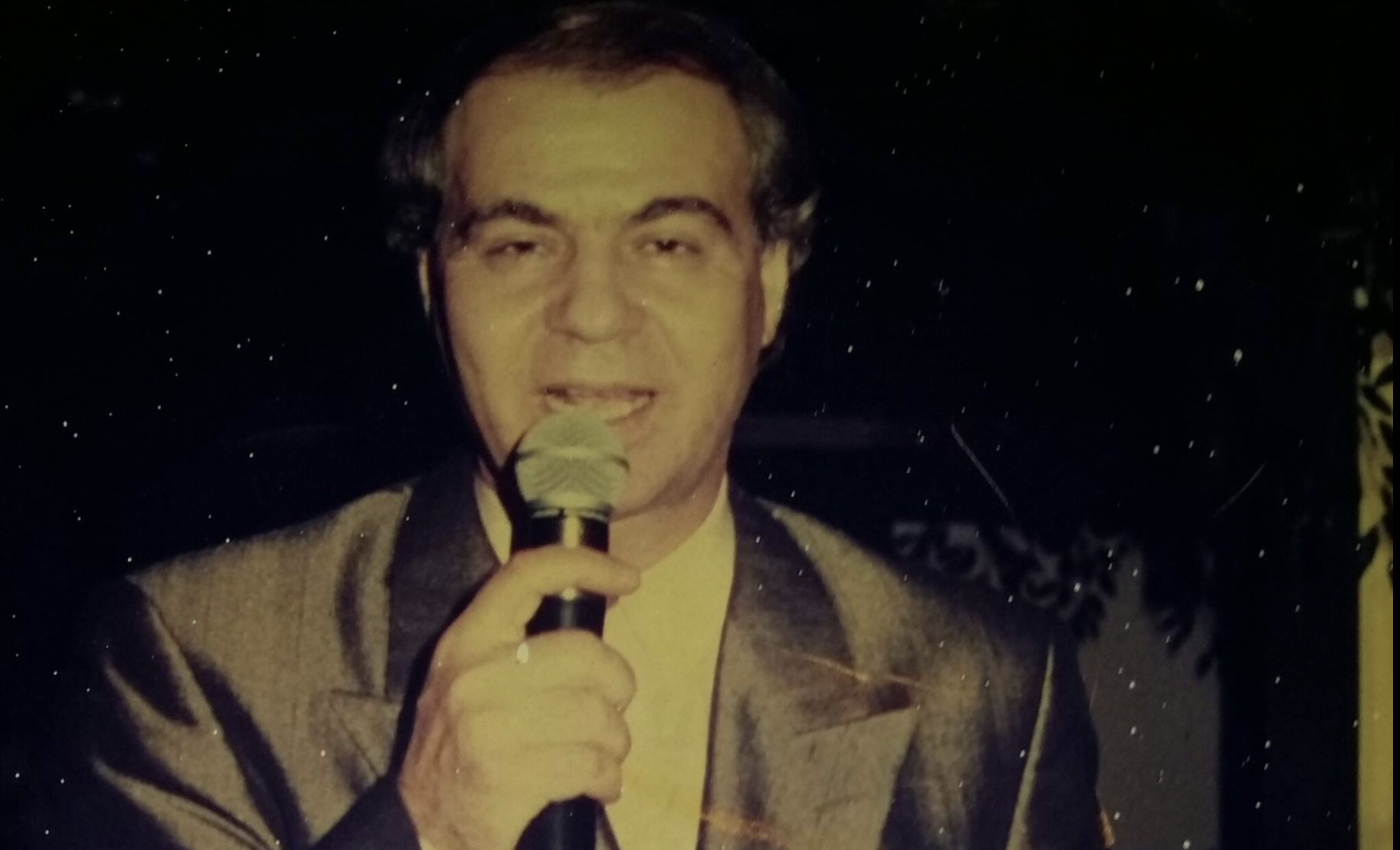 Πέθανε ο τραγουδιστής Κώστας Μοναχός – Η πολυτάραχη ζωή του, τα σουξέ και τα «χρυσά» νυχτοκάματα