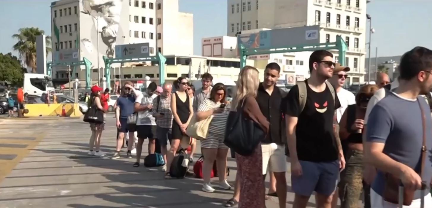 Αγίου Πνεύματος: Όπου φύγει-φύγει οι Αθηναίοι για το τριήμερο – Κορυφώνεται η έξοδος των εκδρομέων