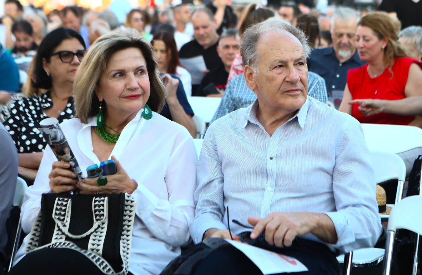 ΜΙΚΗΣ