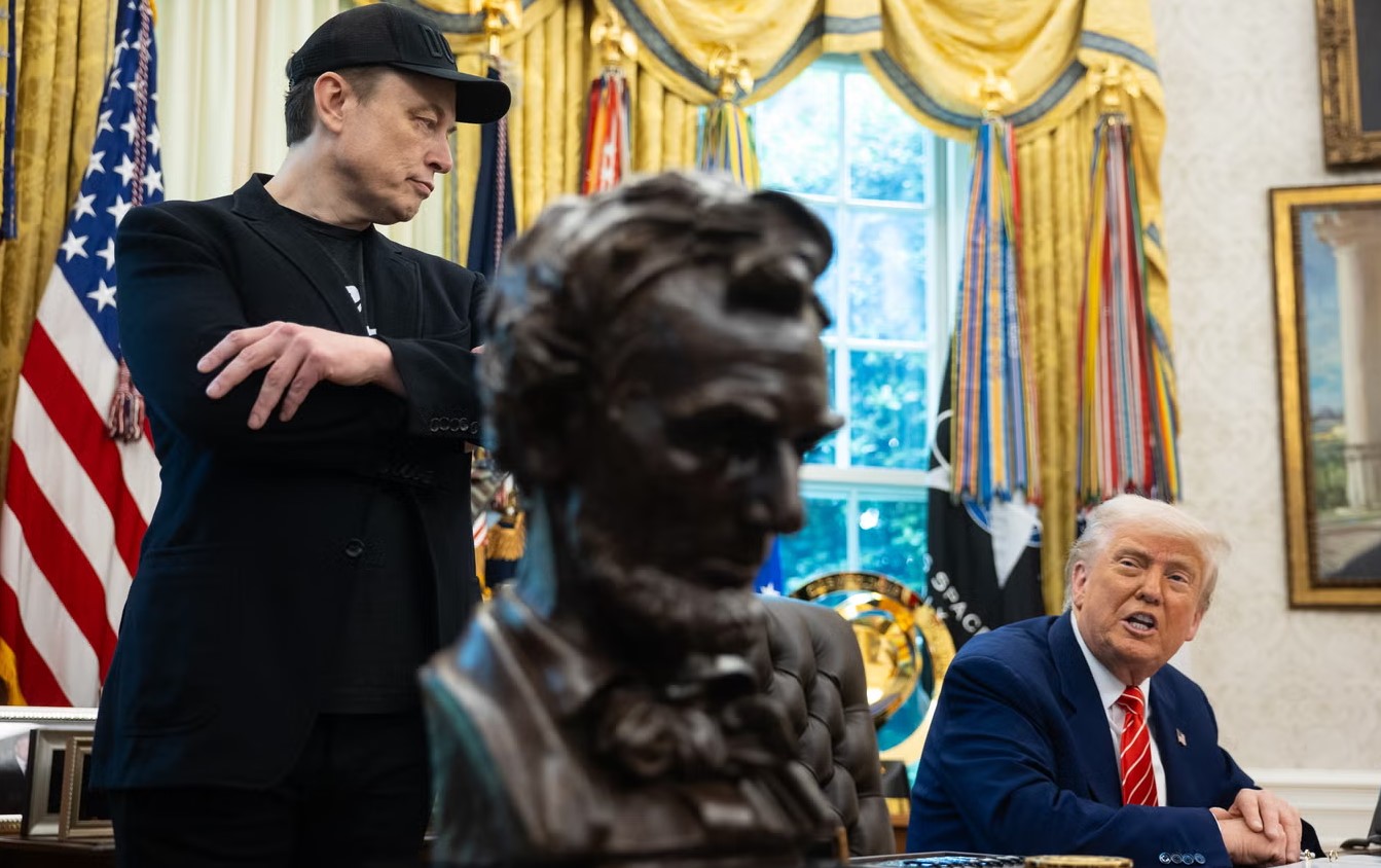 Έλον Μασκ Ντόναλντ Τραμπ