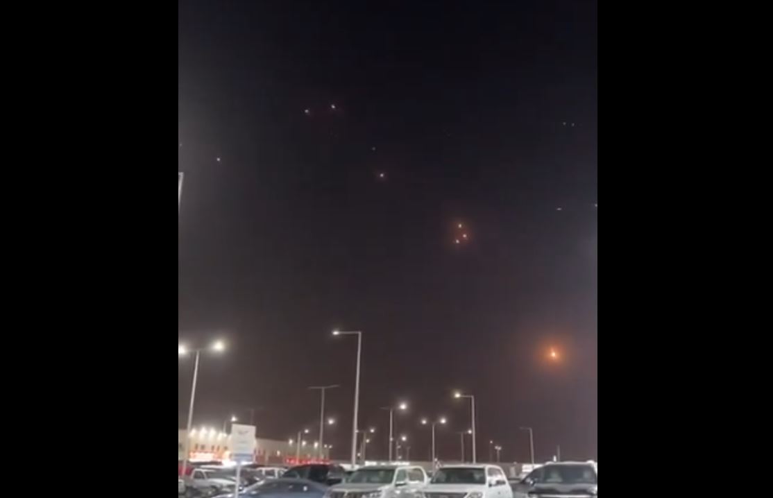 Ντόχα: Βίντεο από την επίθεση του Ιράν – Οι πύραυλοι είχαν στόχο την μεγαλύτερη αμερικανική βάση στην Μέση Ανατολή