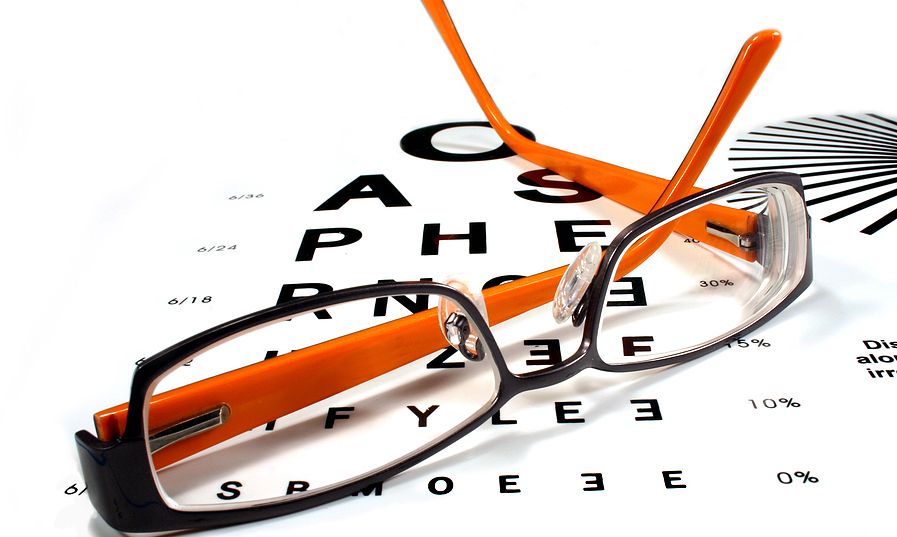 οφθαλμίατρος