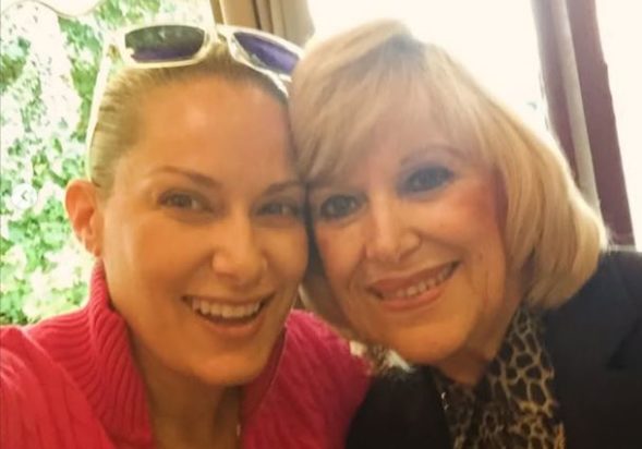 Ορθούλα Παπαδάκου- μητέρα