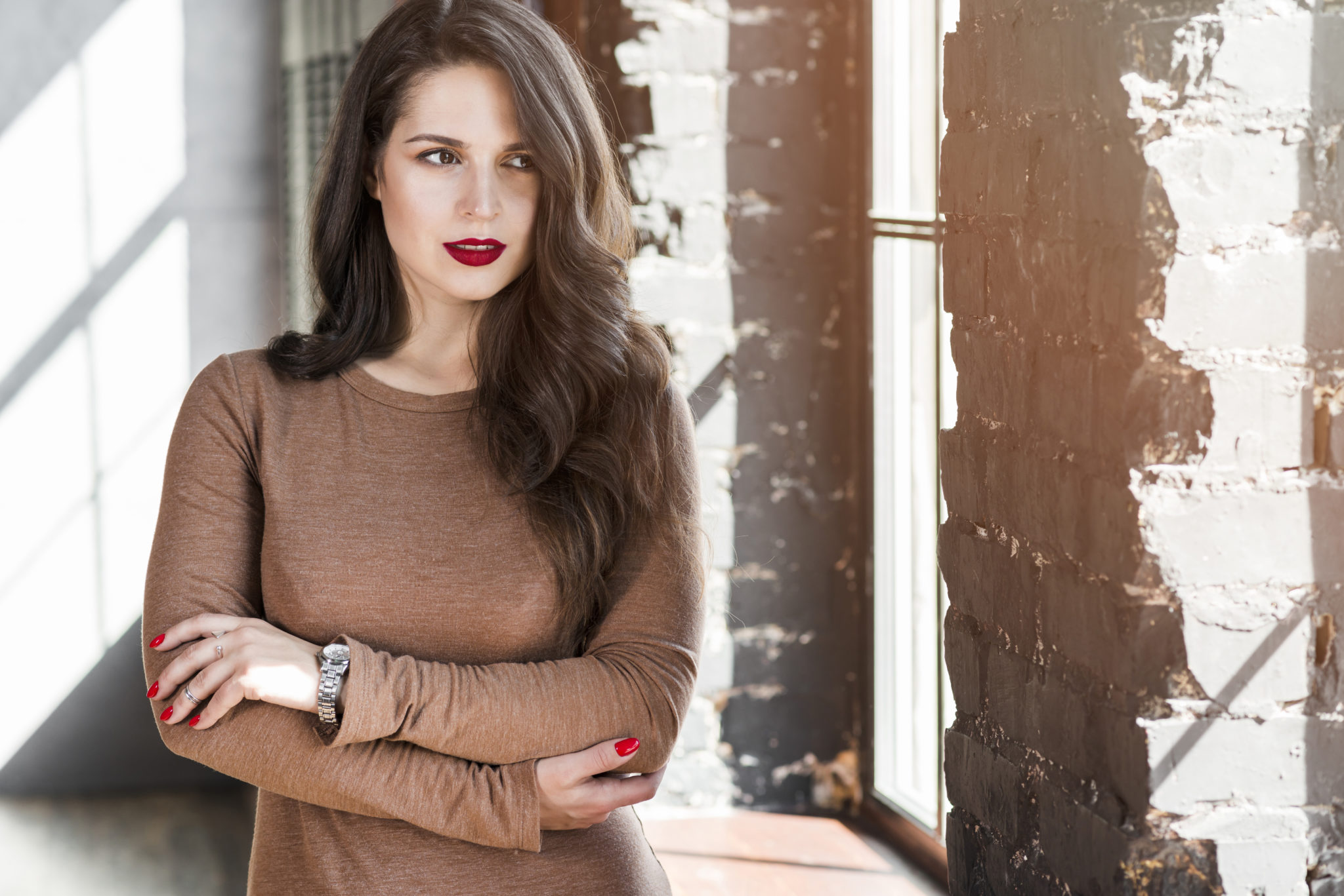 Μήπως παίζει θέατρο; 8 τρόποι για να καταλάβεις ότι κάποιος παριστάνει τον καλό, ακόμη κι αν ξέρει να λέει τα «σωστά λόγια»