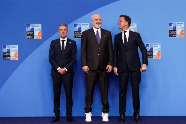 Μαρκ Ρούτε Έντι Ράμα