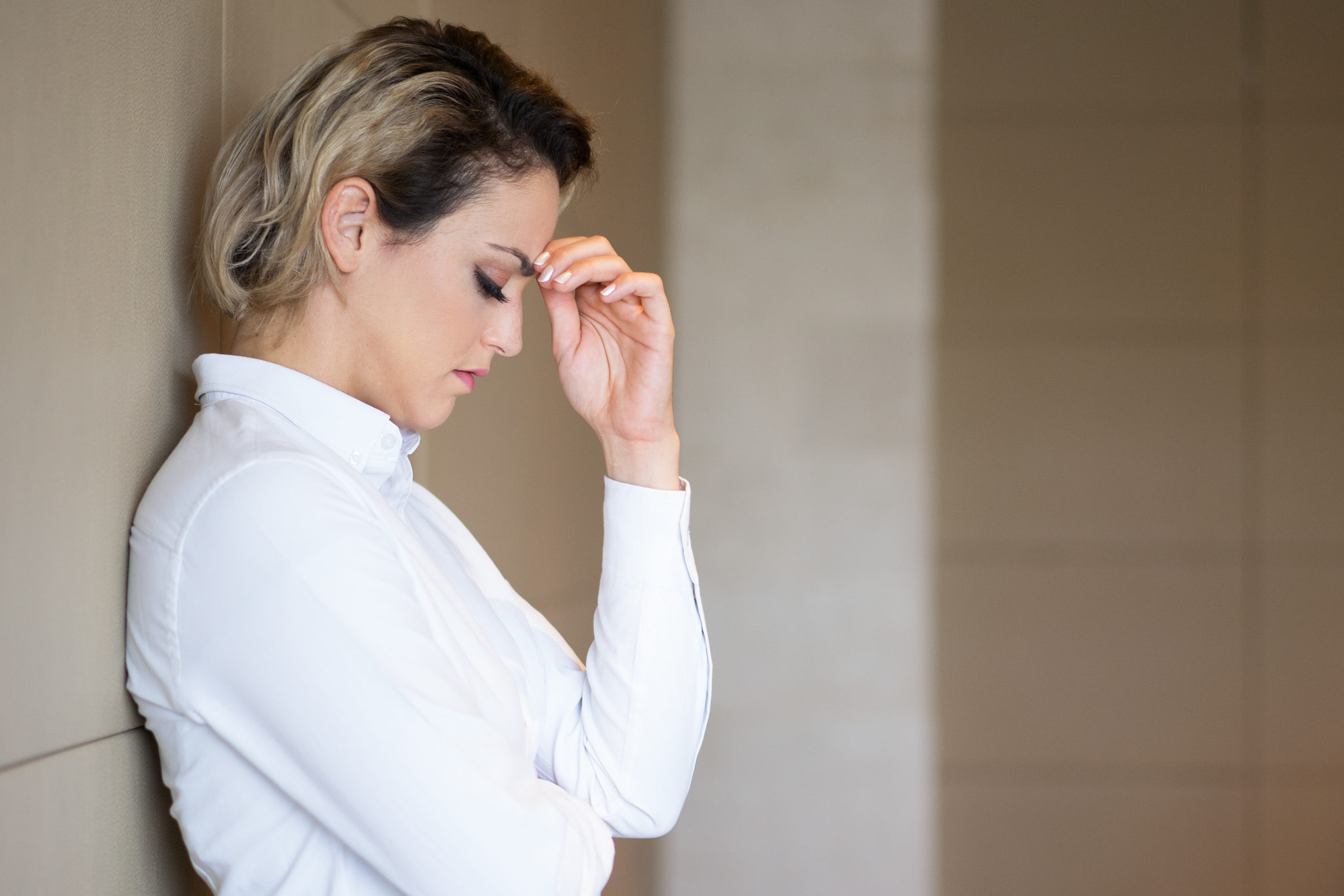 Αϋπνία: Πώς η έλλειψη ύπνου μπορεί να επιδεινώσει τον πόνο της ημικρανίας, σύμφωνα με μελέτη