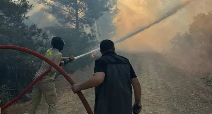 Τουρκία πυροσβέστης φωτιά πυρκαγιά