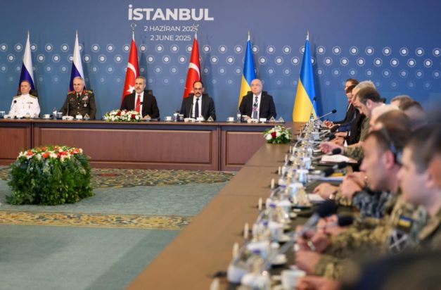 συνομιλίες Ουκρανία Ρωσία Τουρκία Κωνσταντινούπολη β γύρος