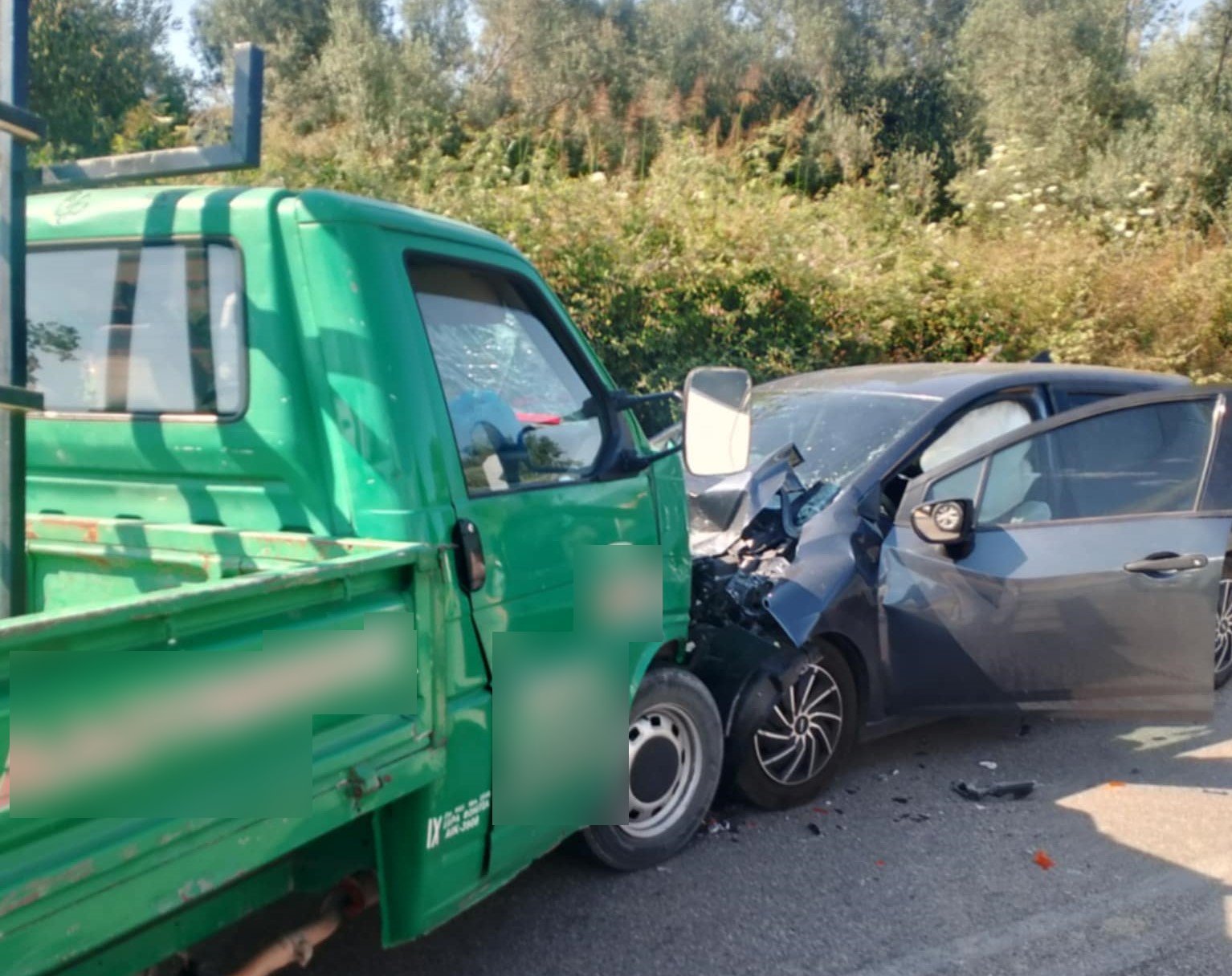 Βόνιτσα: Σοβαρό τροχαίο με τραυματίες ζευγάρι και το 8 μηνών βρέφος τους – Υπό την επήρεια αλκοόλ ο οδηγός του φορτηγού που πέρασε στο αντίθετο ρεύμα