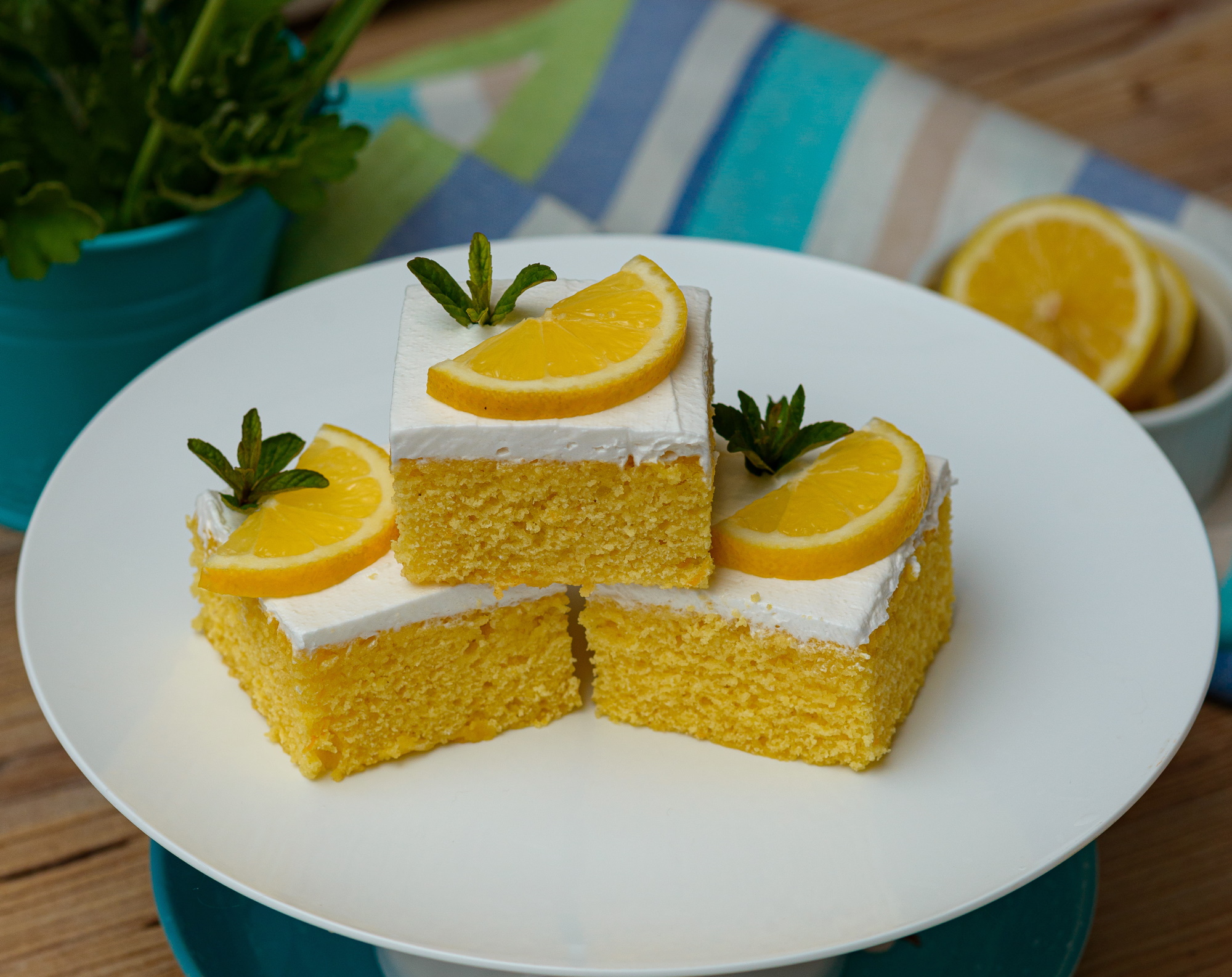 Συνταγή για απολαυστικό κέικ λεμονιού με κρέμα