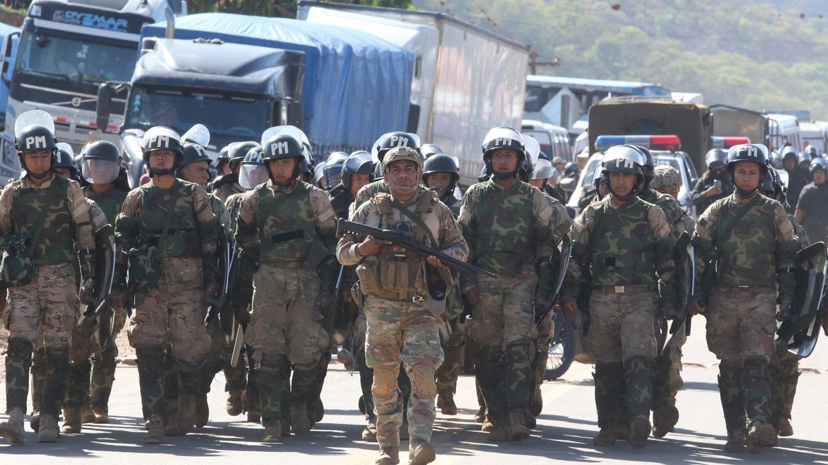 Βολιβία: Νεκρός αστυνομικός σε επεισόδια μεταξύ των δυνάμεων επιβολής της τάξης και υποστηρικτών του Έβο Μοράλες