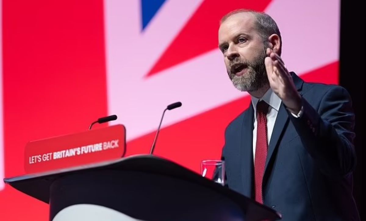 υπουργός Επιχειρήσεων και Εμπορίου Βρετανίας Τζόναθαν Ρέινολντς